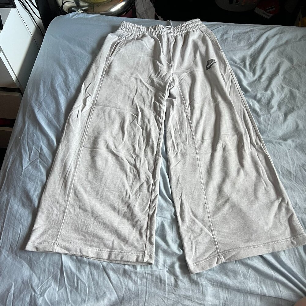 Nike Wide Leg Sweatpants